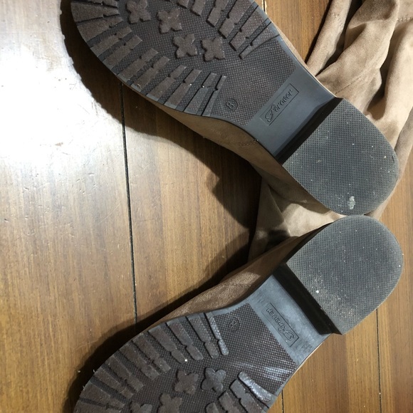 Ladies over the knee boots - Picture 4 of 4